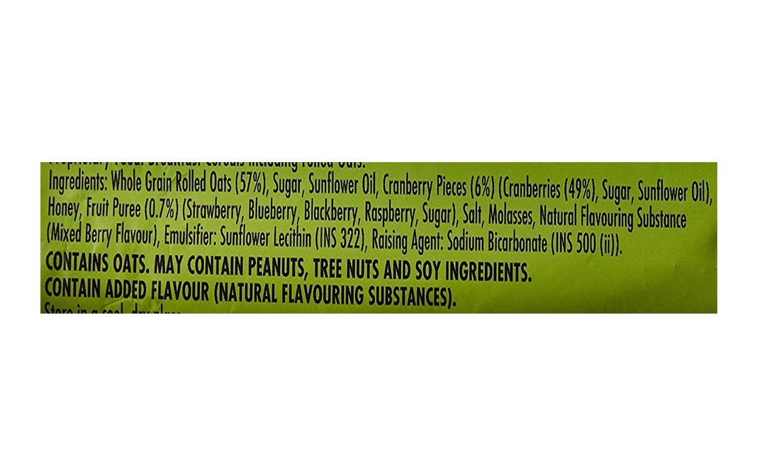Nature Valley Crunchy Granola Bars. Oats & Berries   Pack  42 grams
